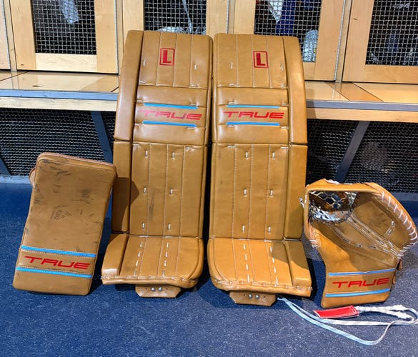 33 + 2 True Nitro L87 Pro Regular Goalie Full Set (Used)