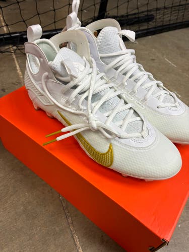 Gold Unisex Size M 9.5 (W 10.5) Adult Nike Huarache 9 Elite Mid Mid Top Molded Cleats (New)