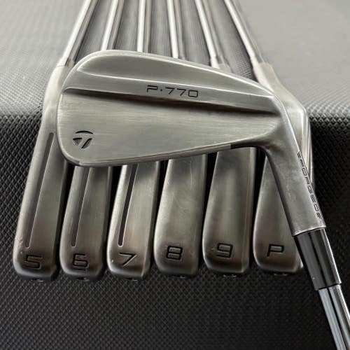 TAYLORMADE P770 BATTLE WORN IRON SET 4-P