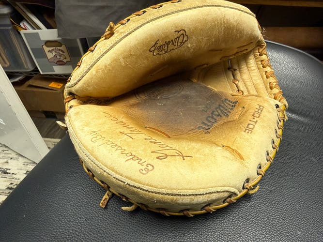 Wilson RH Catcher's Baseball Glove 11.5" (Used)