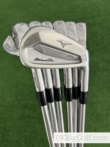 Mizuno Pro 223 Forged Iron Set 5-G / Dynamic Gold X100 Extra Stiff