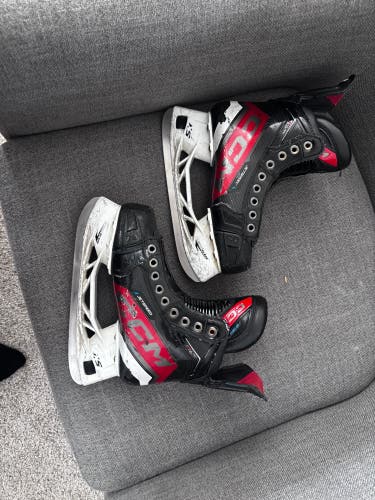 2023 CCM JetSpeed FT6 Pro Hockey Skates Size 3 (Used)