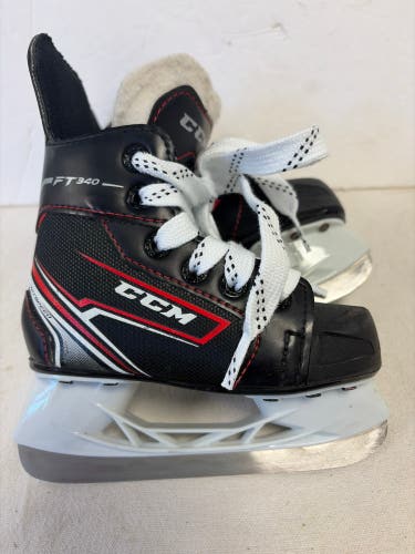 CCM JetSpeed FT340 Hockey Skates Regular Width 8 (Used)