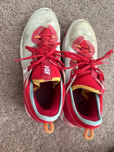 White Men's Size M 12.0 (W 13.0) Adult Under Armour Harper 8 Low Top Molded Cleats (Used)