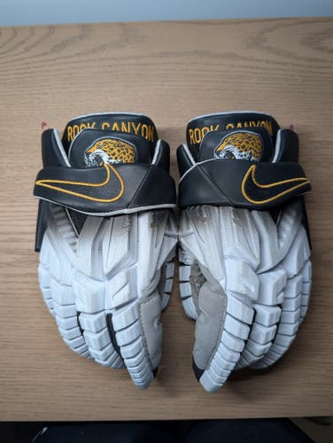 Nike Vapor Premier Lacrosse Gloves (Used)