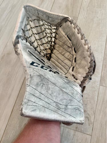 CCM Hockey Goalie Glove (Junior) draft