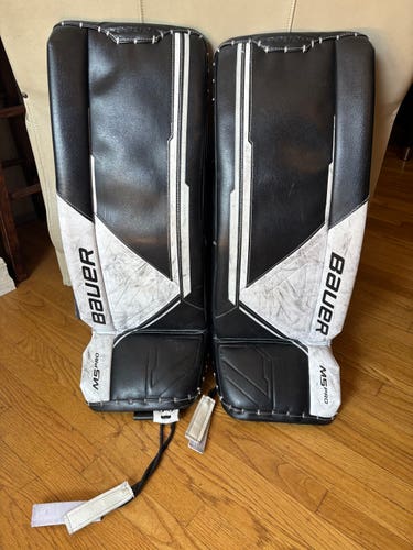30" Bauer Supreme M5 Pro Goalie Leg Pads (Used)