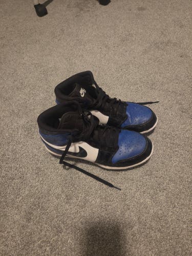 Men's Size M 10.0 (W 11.0) Nike (Used)