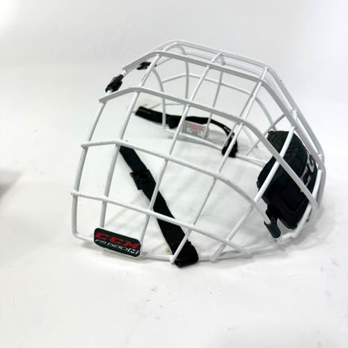 Used White CCM FM680 Cage | Senior Medium | R258