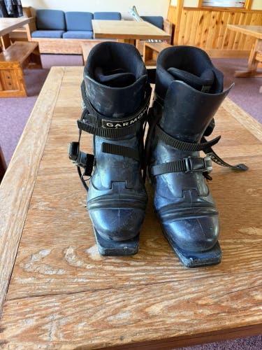 Garmont Mondo 30 & up Telemark Ski Boots Soft Flex (Used)