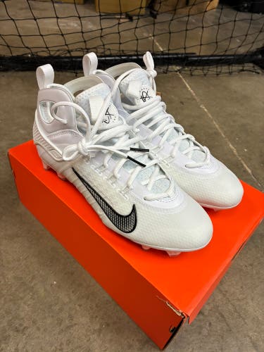 White Unisex Size M 8.0 (W 9.0) Adult Nike Huarache 9 Elite Mid Mid Top Molded Cleats (New)