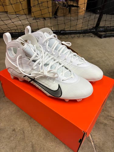 White Unisex Size M 8.5 (W 9.5) Adult Nike Huarache 9 Elite Mid Mid Top Molded Cleats (New)