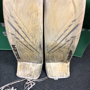 White Bauer Hyperlite Goalie Leg Pads (Used) | Senior Large (35+)