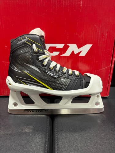 2016 CCM Tacks 4092 Hockey Goalie Skates Regular Width 13.5 (New)
