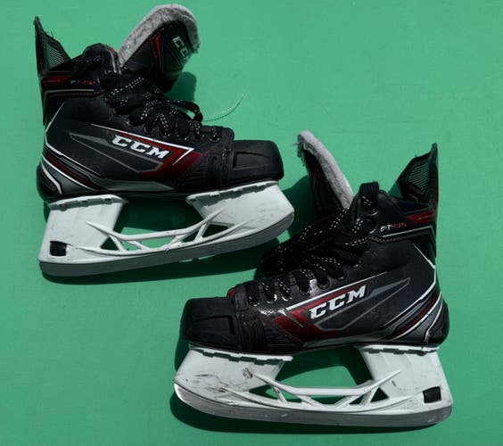Senior CCM JetSpeed FT470 Hockey Skates | Size 7