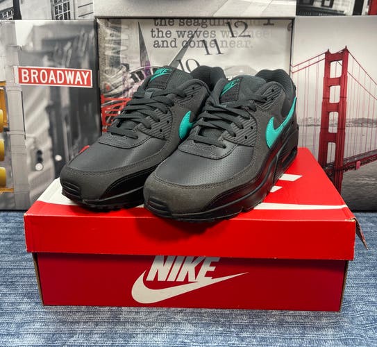 Nike Air Max 90 ‘Tiffany’ Size 10.5 New DK Smoke Grey/Clear Jade IF0670 002 NEW