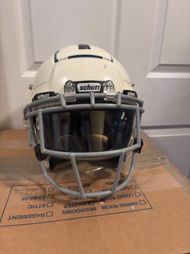 Adult Large Schutt F7 Helmet (Used)