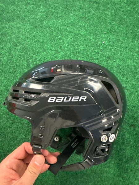 Black Medium Bauer Re-Akt 90 Helmet (Used)