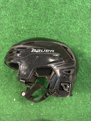 Black Medium Bauer Re-Akt 90 Helmet (Used)