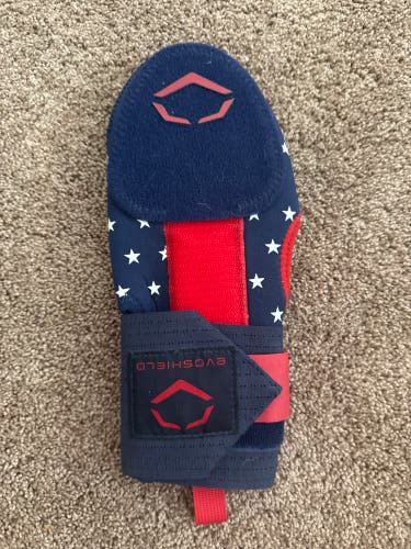 EvoShield Baseball Glove 12" (Used)