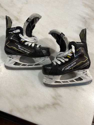 Bauer Supreme M40 Junior Hockey Skates 1.5EE 212mm Fly-X steel