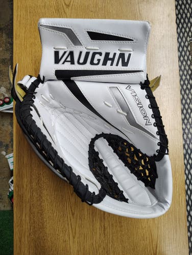 2012 Vaughn 9500 Ice Hockey Goalie Glove (New)