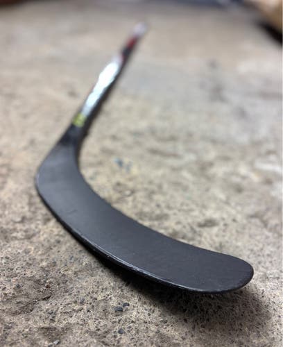 Bauer Fly40 Hockey Stick - Senior / Left / p92 / 77 Flex (Excellent Condition)