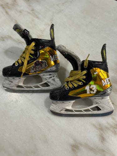 Gold wrapped Bauer Vapor 3X Hockey Skates Extra Wide Width Size 1EE (Used)