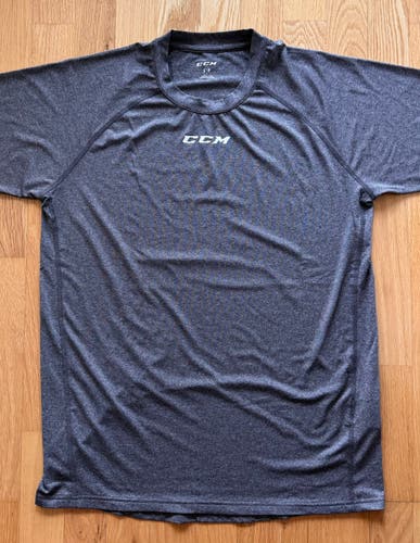 CCM Hockey Workout T-Shirt - Size S (NEW)