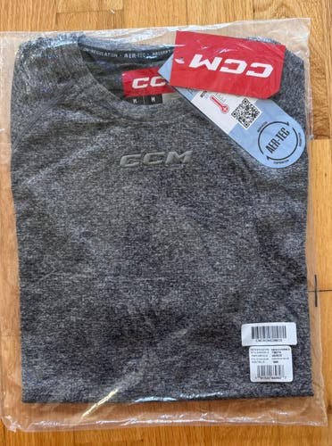 CCM Hockey Dry-Fit Workout T-Shirt - Size M (NEW)