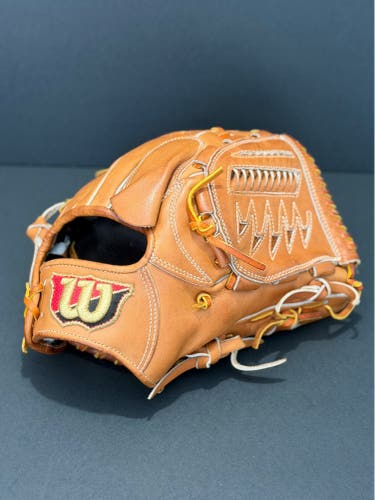Rare Japanese Kip Wilson Staff D1 model RH Pitcher's Baseball Glove 11.75" (Used)