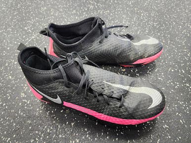 Used Nike Soccer Cleats Pink Junior 06 11849-S000037199