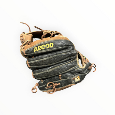 Used Wilson A2000 A2000BB178655 BB/SB Glove RH Throw Brown 11 1/2" 11375-S000371136