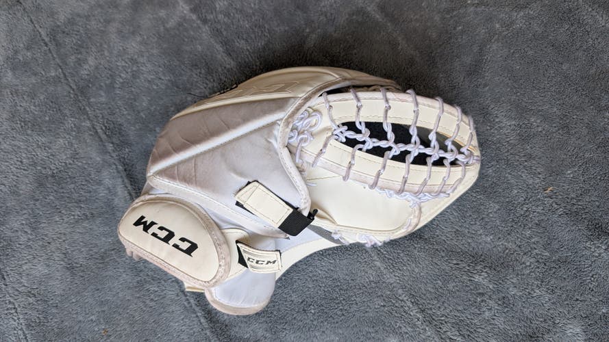CCM Eflex 5.5 Glove Regular Hand (used)