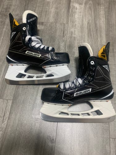 Bauer Supreme Matrix Hockey Skates Regular Width 7.5 (New),,,,,,,,,,,,