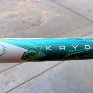 2026 Louisville Slugger Kryo Composite Bat (-11) 19 oz 30" (Used)
