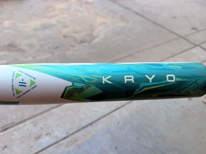 2026 Louisville Slugger Kryo Composite Bat (-11) 19 oz 30" (Used)