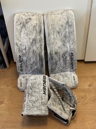 29" 2022 Bauer M5 Pro Regular Goalie Full Set (Used)