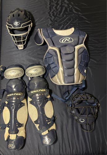 Blue Rawlings Renegade 2.0 Catcher's Set (Used)