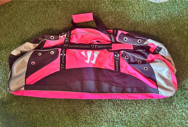 Warrior Black Hole Lacrosse Equipment Bag – Pink/Gray Edition (used)