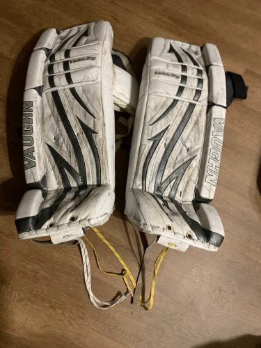 36" Vaughn Velocity V4 Goalie Leg Pads (Used)