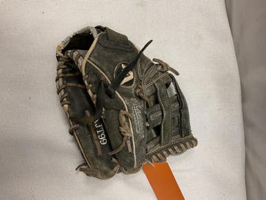 Used Akadema AJT99 BB/SB Glove RH Throw Black 11" 11490-S000274742
