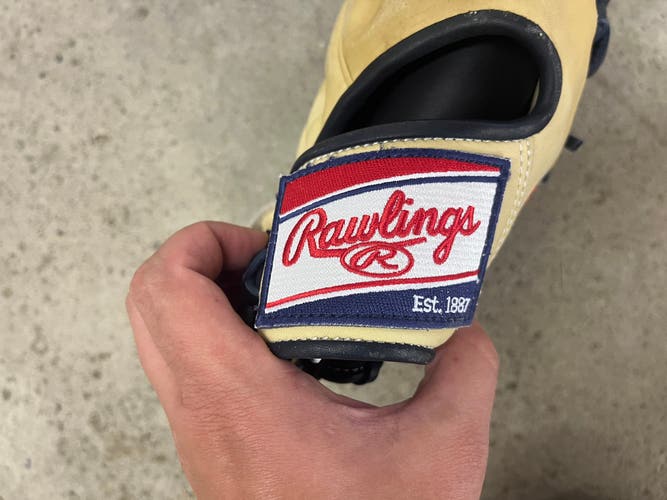 Rawlings Heart of the Hide R2G RH Baseball Glove 11.5" (Used)