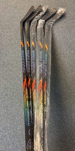 2- pack Senior Bauer Nexus 2N Pro XL Right Handed Hockey Stick P28 87 Flex (New)