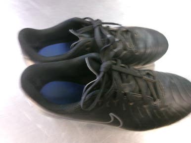 Used Nike Soccer Cleats Black Junior 04.5 11868-S000070286