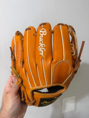 Buckler FAME PRO 11.75 inch baseball glove (Used)