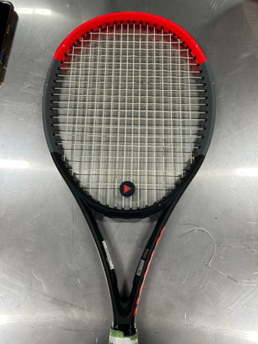 Adult Wilson Clash Tennis Racquet (Used)