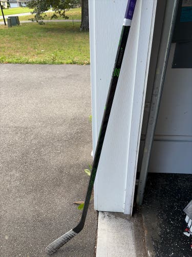 Senior CCM Ribcor Trigger 5 Pro Right Handed Hockey Stick 85 Flex (Used)