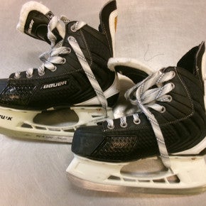 Used Bauer FLEXLITE 3.0 Junior Hockey Skate Junior 04 11339-S000203327