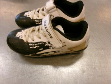 Used Soccer Cleats White Junior 02 11339-S000203508